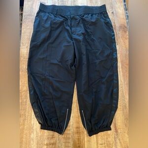 Future collective 3X NWot black cargo style joggers zippers at bottom pockets